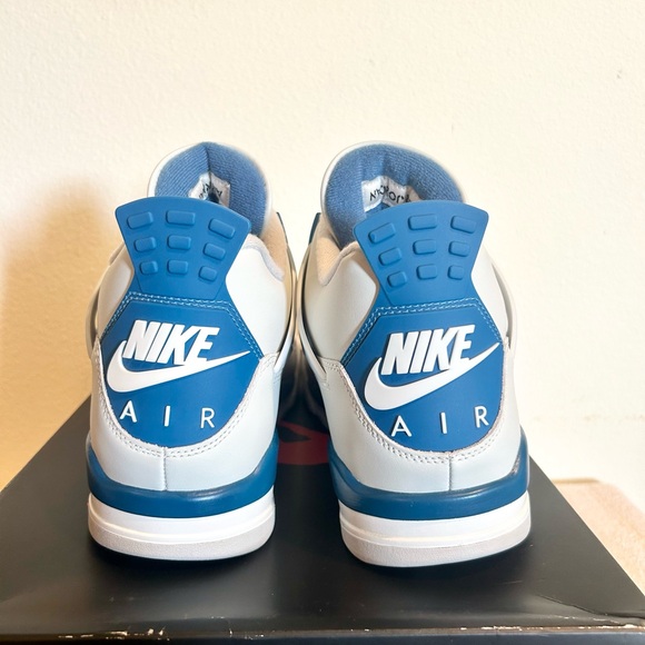 Jordan 4 Retro Military Blue size 12 FV5029-141 VNDS with OG BOX - Picture 5 of 11